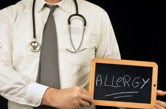 Allergie in età infantile: quali sono le cause e come curarle