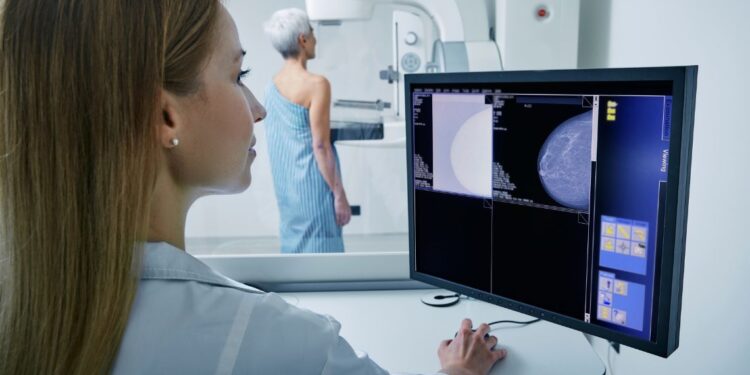 Campagna screening oncologici grazie alla sinergia ASL e Comune di Salerno. L’invito della consigliera Vittoria Cosentino