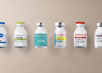 Ema: “I benefici del vaccino Astrazeneca superano i rischi”