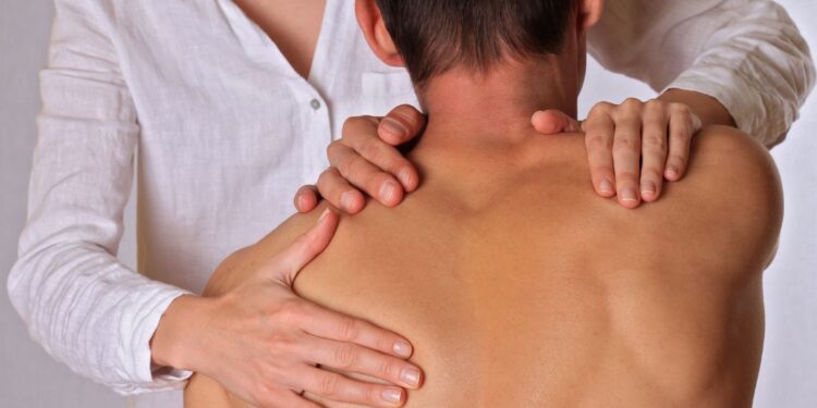 Osteopatia, trend positivo per questa pratica manipolativa