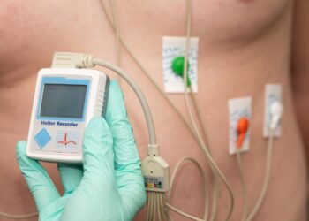 Un holter per il piccolo Mattia dall’Associazione ” L’infinito di Manuel” ed il Comune di Montesarchio