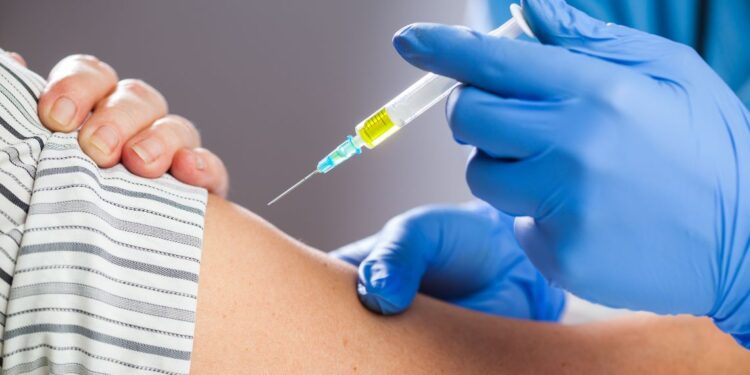 Cinquanta aziende salernitane mettono a disposizione i loro spazi per le vaccinazioni