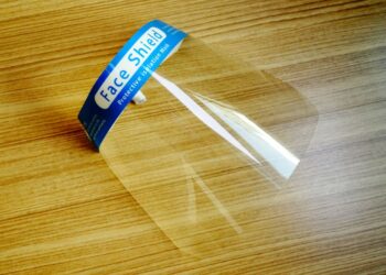 Covid 19, l’importanza di proteggere anche gli occhi