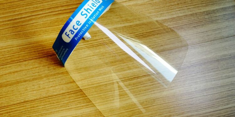 Covid 19, l’importanza di proteggere anche gli occhi