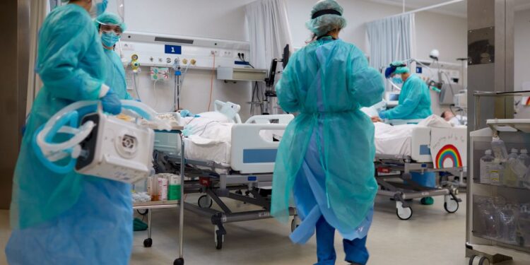 Focolaio Covid-19 a Mondragone: 50 positivi