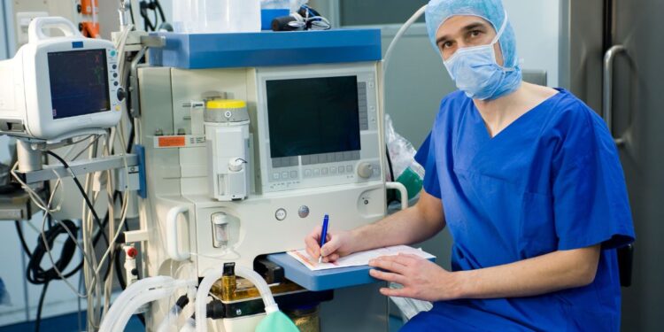 Raddoppio ricoveri ospedalieri nei prossimi 7 giorni, allarme dell’Associazione anestesisti