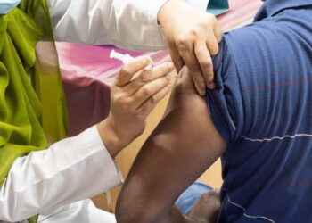 Vaccino anti covid per lavoratori e cittadini esposti all’amianto