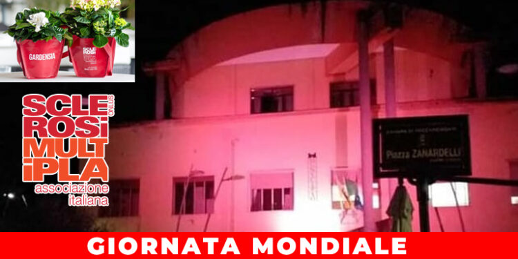 A Roccapiemonte il Comune si tinge di Rosso