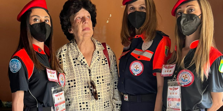 Domani i volontari dell’Humanitas ripuliranno l’appartamento di Maria Luisa, l’accumulatrice seriale