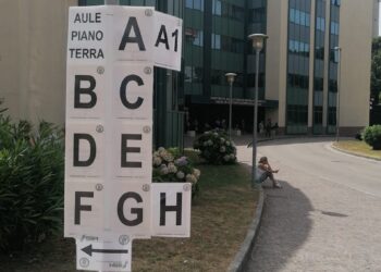 Tolc Medicina. Ultimo giorno per gli aspiranti medici alla Federico II di Napoli.