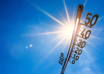 Caldo record in Italia. Allarme dei medici: pericolo per la salute