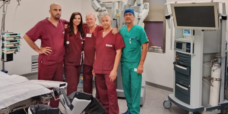 Sanità, Fanelli e Spera: “Importanti passi in avanti della Chirurgia robotica del colon-retto nell’ospedale San Carlo di Potenza”