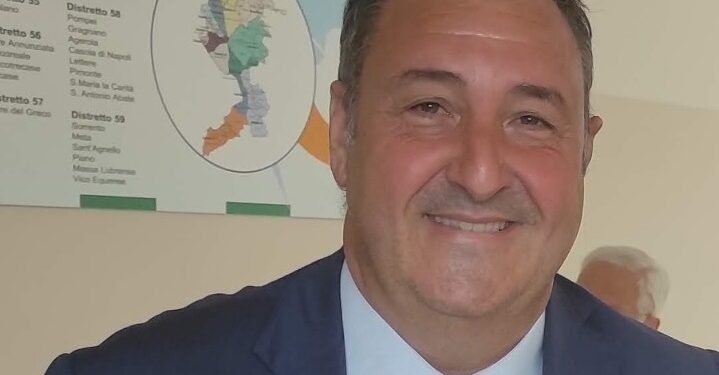 Asl Napoli 3 Sud. Un albero per la salute. La cerimonia all’ospedale Maresca di Torre del Greco