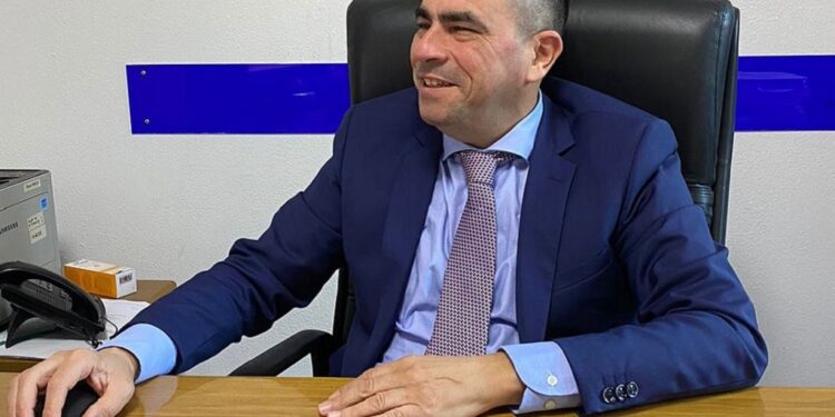 L’appello del professore Polichetti al manager dell’Azienda “Ruggi”: “Il 2024 sia l’anno di svolta per la principale realtà sanitaria della provincia di Salerno”