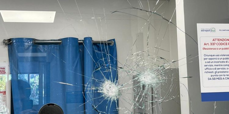 Ennesima aggressione nel pronto soccorso dell’ospedale di Nola