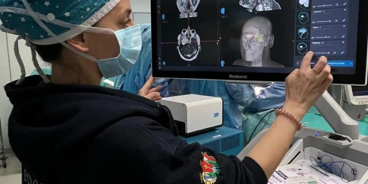 Tumori cerebrali: due nuovi neuronavigatori al Policlinico di Bari