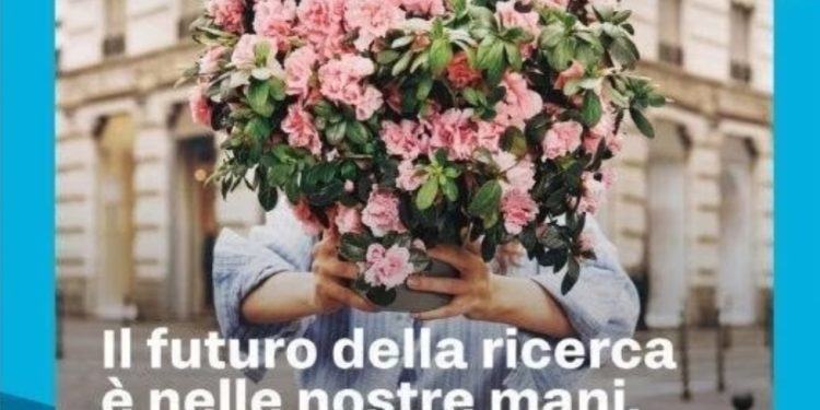 Domenica 12 maggio nelle piazze italiane torna l’Azalea della Ricerca di Fondazione AIRC.