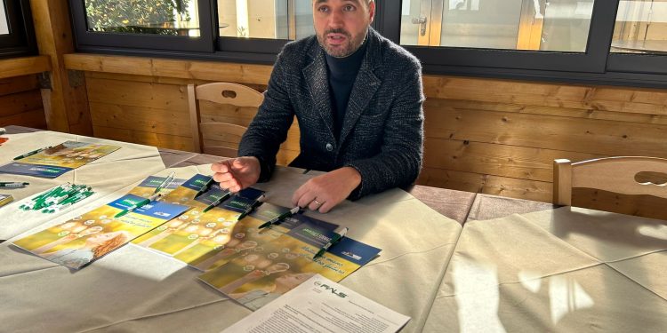 Ore di straordinario bloccate all’Asl, la denuncia di Carlo Lopopolo (Fials Salerno): “Così il sistema andrà al collasso”