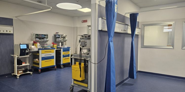 Cardarelli di Napoli- Pronto Soccorso – Conclusa la terza tranche di lavori.Operativa la nuova area dedicata ai pazienti in codice verde e ai fratturati.Già programmata l’ultima tranche di lavori