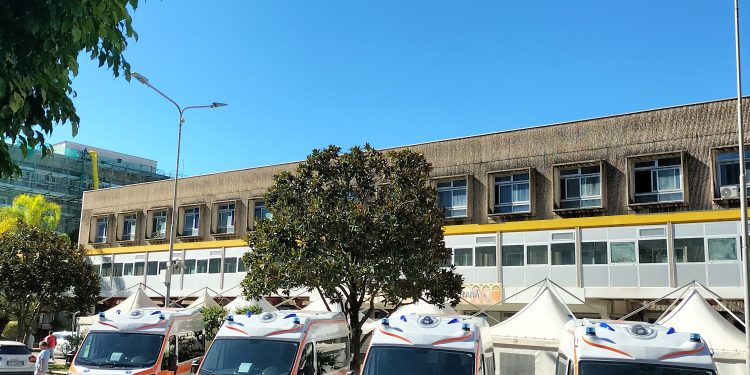 CONSEGNATE 4 NUOVE AMBULANZE AL RUGGI DI SALERNO