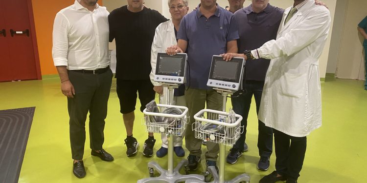 La Chirurgia si arricchisce di due nuovi monitor multiparametriciL’associazione Mio Fratello Odv Onlus protagonista della donazione