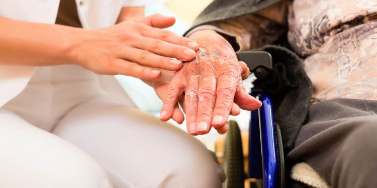 NUOVE TARIFFE DEI SERVIZI SANITARI E SOCIOSANITARI IN REGIONE CAMPANIA.L’ALLARME DELLE ASSOCIAZIONI DI CATEGORIA PER LA SOSTENIBILITÀ DELLE CURE