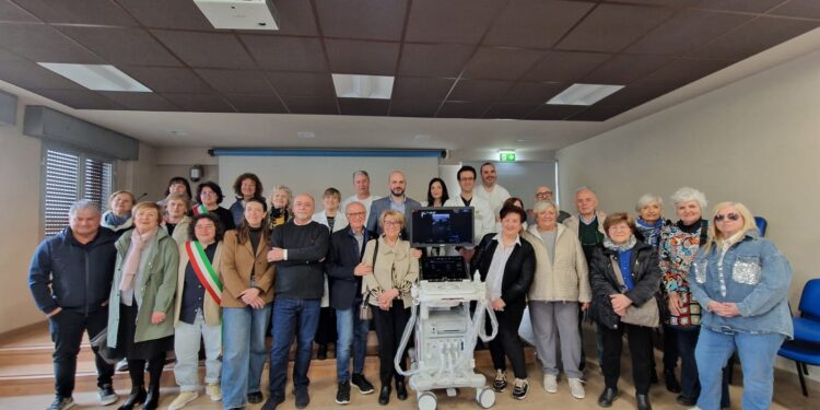Un ecografo all’avanguardia donato all’Ospedale Magati di Scandiano grazie all’Associazione “Vittorio Lodini