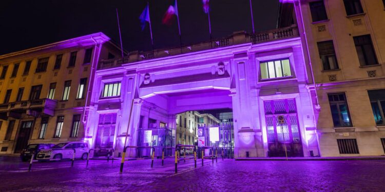 9 – 10 maggio: GIORNATA MONDIALE DEL LUPUS – La facciata dell’ospedale Molinette di Torino e la Mole Antonelliana si illumineranno di viola