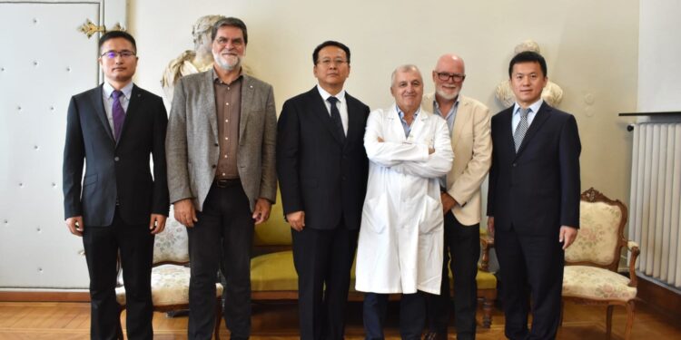 Visita delegazione medici cinesi ospedale San Martino