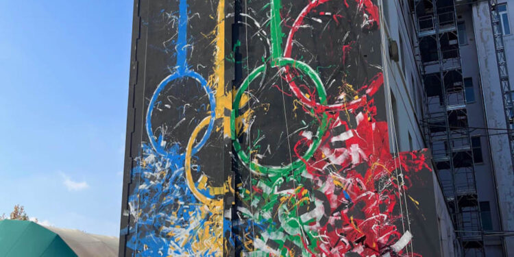 Inaugurato all’Ospedale Niguarda di Milano  il murales “Apri alla vita” dell’Olimpiade Culturale di Milano Cortina 2026L’opera è parte della legacy che il polo sanitario consegna alla cittadinanza, affiancando il progetto “Filo verde da Milano alla Valtellina”
