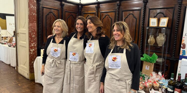 A Palazzo Ischitella torna il “Les Amis Charity Market” Il 29 e 30 novembre il mercatino solidale della Fondazione Gabriella Fabbrocini per sostenere la ricerca contro il tumore al pancreas