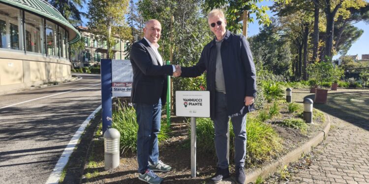 Un giardino e una rosa dedicata per il Meyer di Firenze in green. Un primo importante passo per la creazione di un progetto all’insegna del verde