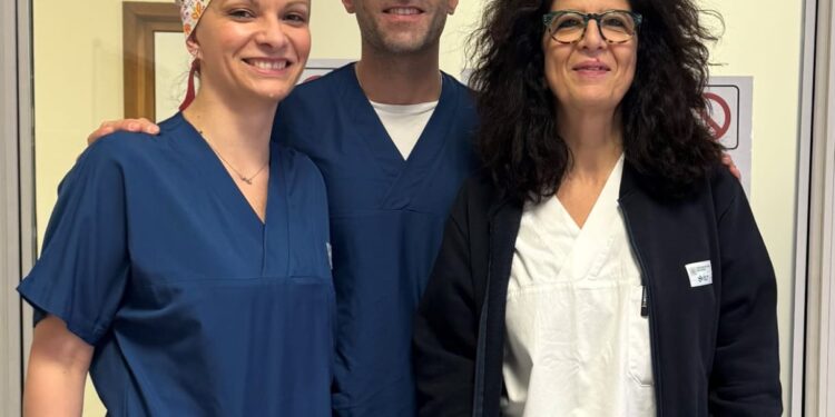 Primo intervento di emicolectomia con rimozione di parte del colon con chirurgia micro-laparoscopica per l’Ausl IRCCS di Reggio Emilia