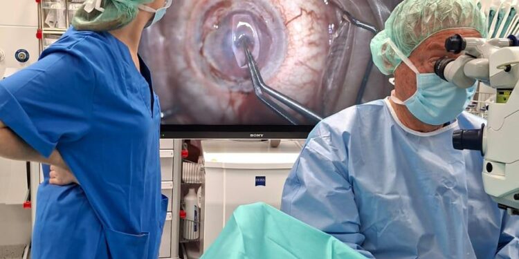 Eseguiti al Policlinico di Bari i primi trapianti di cornea con endotelio sintetico