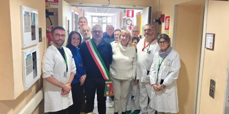 Castelnovo né Monti, 10 televisori al Sant’Anna dal Comitato Reggio in Salute