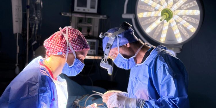 AORN SAN PIO DI BENEVENTO ,INTERVENTO DI ISTERECTOMIA ROBOT-ASSISSTITA