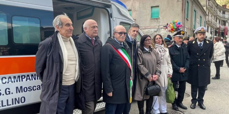 ANCE Siena effettua una preziosa donazione all’Associazione Insieme per i bambini