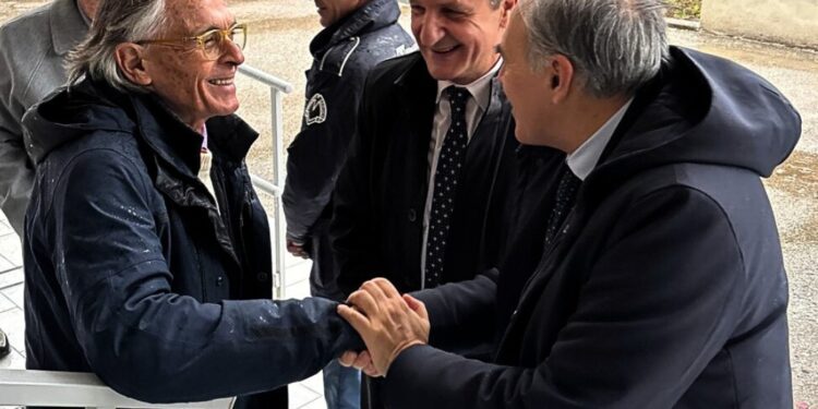 Il cuore di un 57enne continua a battere grazie a un intervento molto complesso