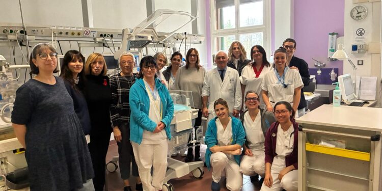 Un’incubatrice con funzioni di terapia intensiva mobile