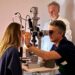 All’Oculistica dell’ospedale Di Venere di Bari al via la terapia fotodinamica: infusione endovenosa e laser mirato per “asciugare” la macula e preservare la vista