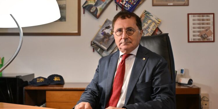 Ordine dei Medici di Napoli, Zuccarelli consegna ad Anelli le proposte di modifica del Codice deontologico