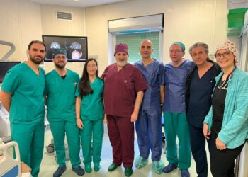 Chirurgia senza sangue, al Pascale di Napoli la svolta robotica made in Italy Prima mondiale a Napoli: fegato operato con tecnologia innovativa che riduce rischi e tempi.