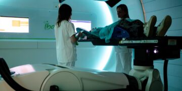 Chirurgia senza sangue, al Pascale di Napoli la svolta robotica made in Italy Prima mondiale a Napoli: fegato operato con tecnologia innovativa che riduce rischi e tempi.