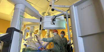 Al Policlinico Duilio Casula, primi interventi con il robot Da Vinci Xi. Serra: tecnologia d’eccellenza. Calò: interventi in 3D e vantaggi straordinari per i pazienti