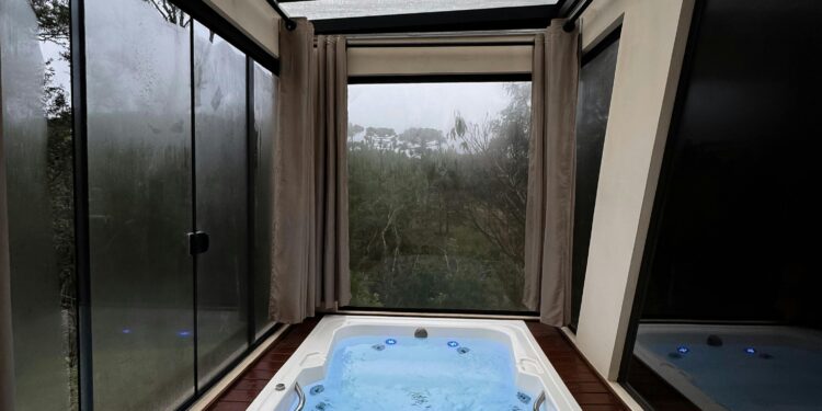 12 enne morto nella vasca idromassaggio in un hotel riminese. I genitori acconsentono alla donazione degli organi. Dopo Matias, anche lui 12 anni, e’ il secondo caso in pochi giorni.