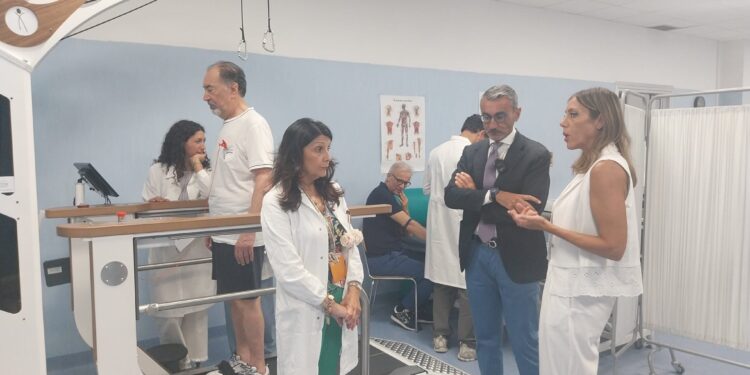 𝐀𝐋 𝐑𝐔𝐆𝐆𝐈 𝐃𝐈 𝐒𝐀𝐋𝐄𝐑𝐍𝐎 𝐓𝐑𝐀𝐓𝐓𝐀𝐓𝐎 𝐈𝐋 𝐏𝐑𝐈𝐌𝐎 𝐏𝐀𝐙𝐈𝐄𝐍𝐓𝐄 𝐂𝐎𝐍 𝐑𝐎𝐁𝐎𝐓𝐈𝐂𝐀 𝐑𝐈𝐀𝐁𝐈𝐋𝐈𝐓𝐀𝐓𝐈𝐕𝐀