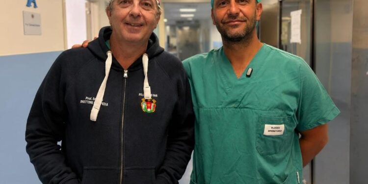Ginocchio rigenerato con un innesto biologico da donatore: al Policlinico di Bari evitata la protesi a una paziente di 43 anni