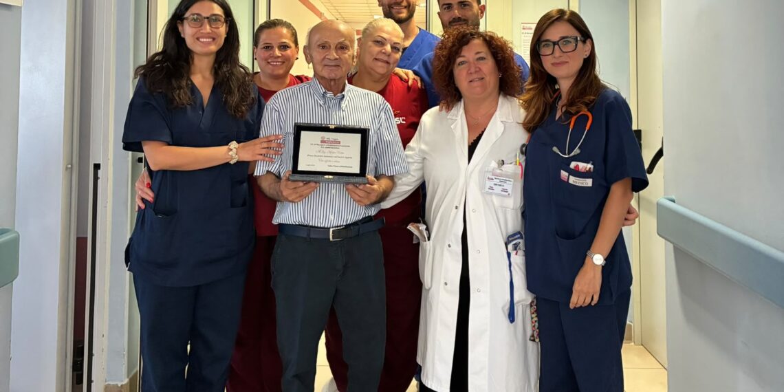 Dimesso il primo paziente ricoverato nella Struttura Complessa Recupero e Riabilitazione funzionale del Presidio Ospedaliero “San Camillo de Lellis” di Manfredonia