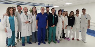 𝗢𝘀𝗽𝗲𝗱𝗮𝗹𝗲 𝗱𝗲𝗹 𝗠𝗮𝗿𝗲, 𝗹𝗮 𝗰𝗵𝗶𝗿𝘂𝗿𝗴𝗶𝗮 𝗽𝗿𝗼𝗰𝘁𝗼𝗹𝗼𝗴𝗶𝗰𝗮 𝗱𝗶𝘃𝗲𝗻𝘁𝗮 𝘀𝗲𝗺𝗽𝗿𝗲 𝗽𝗶𝘂̀ “𝘀𝘂 𝗺𝗶𝘀𝘂𝗿𝗮”: 𝗶𝗻 𝗮𝗺𝗯𝘂𝗹𝗮𝘁𝗼𝗿𝗶𝗼 𝗮𝗻𝗰𝗵𝗲 𝗹’𝗶𝗽𝗻𝗼𝘀𝗶 𝗰𝗹𝗶𝗻𝗶𝗰𝗮.