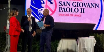 Cesare Gridelli insignito del Premio Internazionale San Giovanni Paolo II